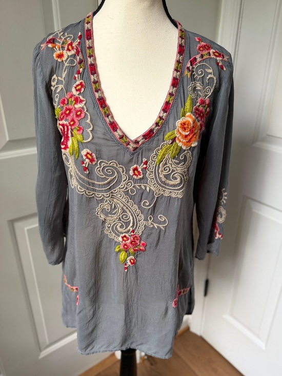 Johnny Was Tops - Johnny Was Embroidered Tunic Blouse XS